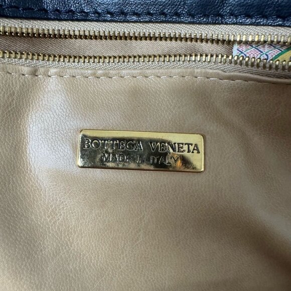 Authentic Bottega Veneta Intrecciato Nappa Shoulder Bag Purse Navy Black Leather - Picture 5 of 9